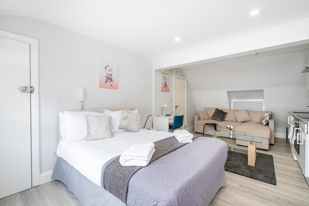 Securematics Superior Studio Apartments London Exteriör bild